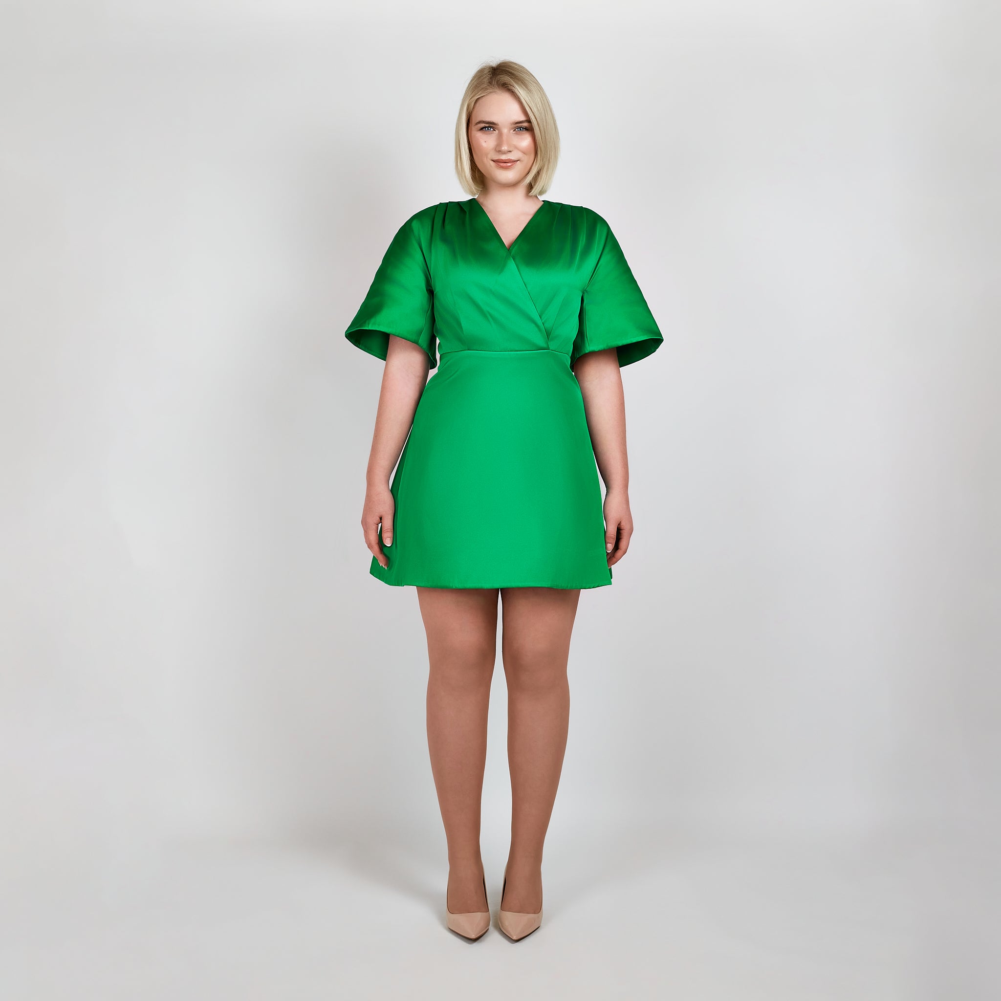 Satin Silk Designer Green Kimono Sleeve Dress UK8 / US4 / XS / Green Satin Silk Designer Green Kimono Sleeve Dress UK8 / US4 / XS / Green