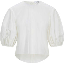 Görseli Galeri görüntüleyiciye yükleyin, Puff Sleeve Cropped Cotton Top in White - Front Product Picture
